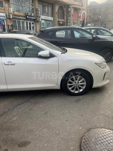 Toyota Camry-6