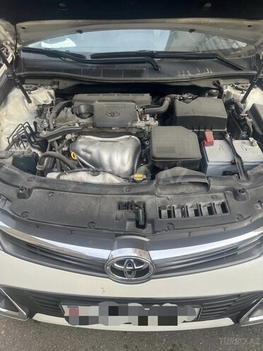 Toyota Camry-3