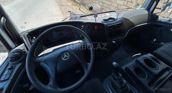 Mercedes Atego 818-8