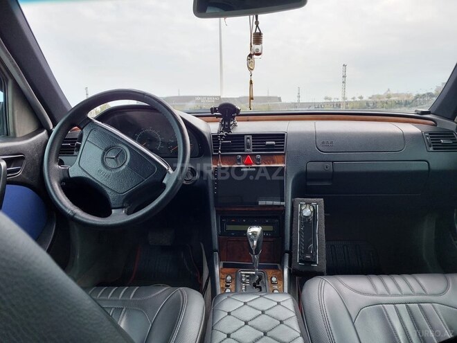 Mercedes C 230-6