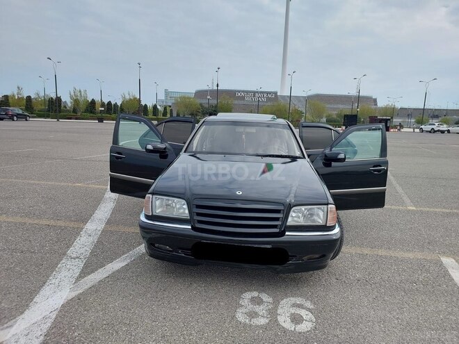 Mercedes C 230-1