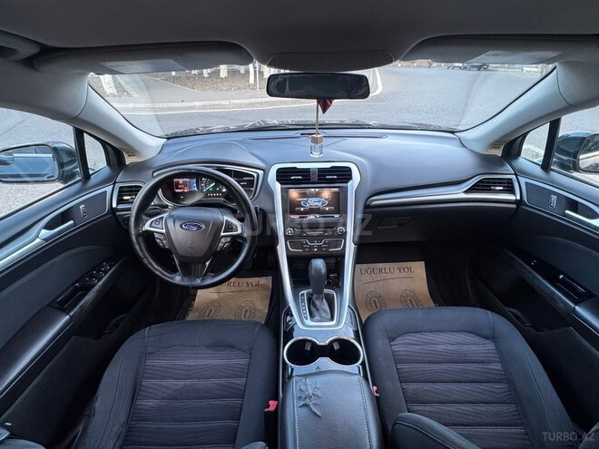 Ford Fusion (North America)-16