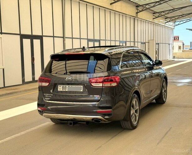 Kia Sorento-11