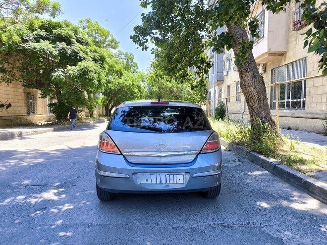 Opel Astra-2