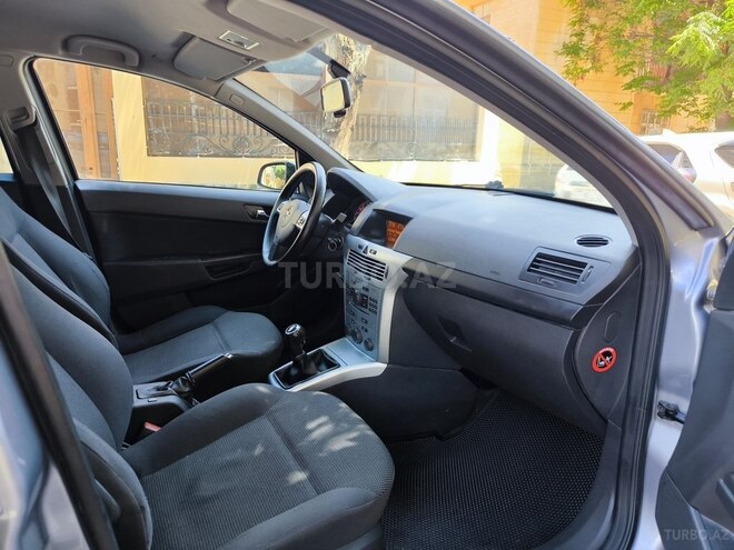 Opel Astra-8