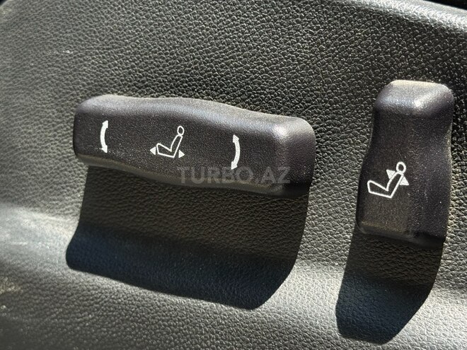Kia Sportage-21
