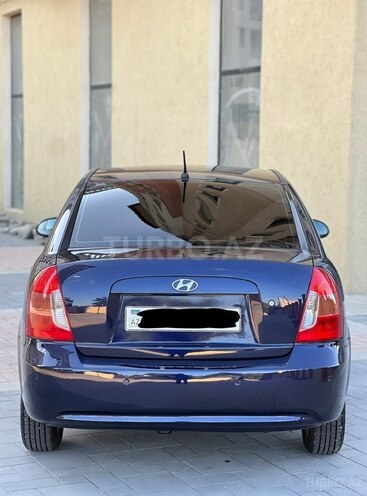 Hyundai Accent-5