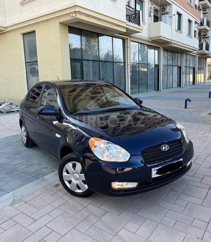 Hyundai Accent-2