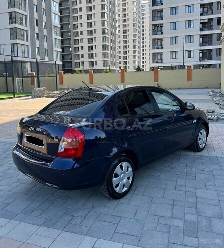 Hyundai Accent-3