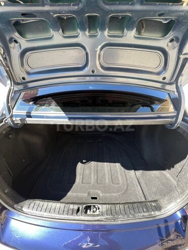 Hyundai Accent-7
