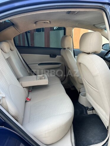 Hyundai Accent-18