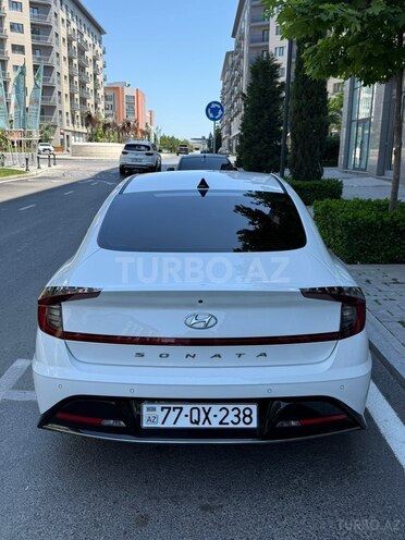 Hyundai Sonata-2