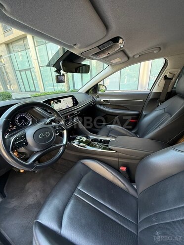 Hyundai Sonata-11