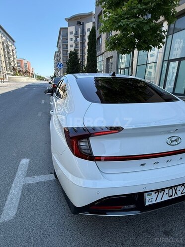 Hyundai Sonata-18