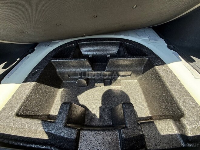 Hyundai Sonata-17