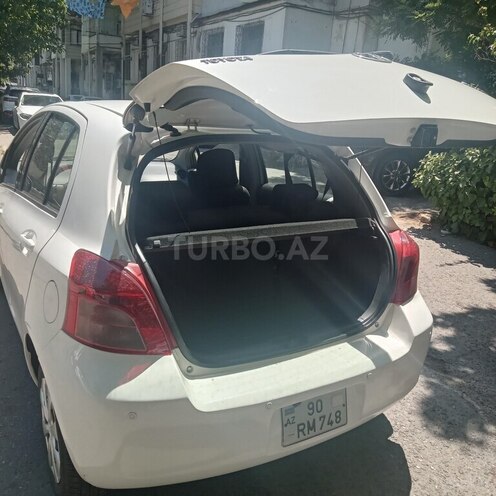 Toyota Yaris-3