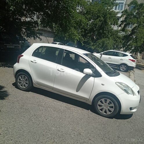 Toyota Yaris-4