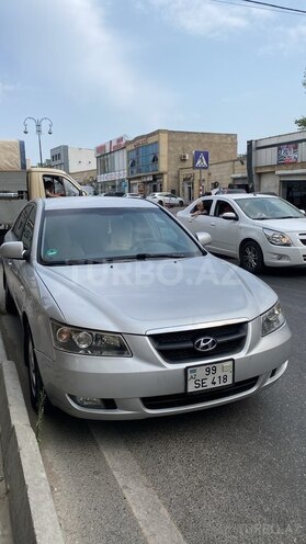 Hyundai Sonata-1