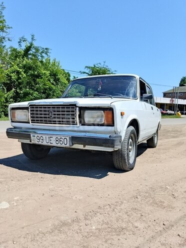 LADA (VAZ) 2107-4