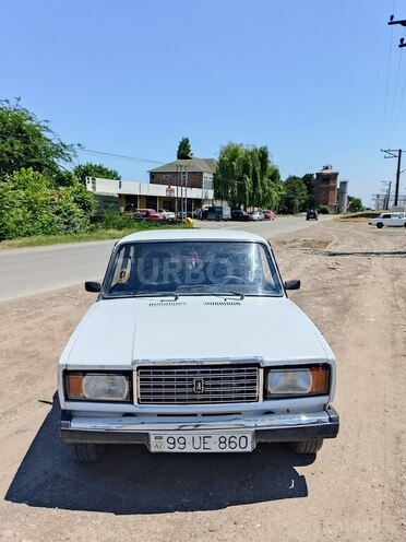 LADA (VAZ) 2107-1