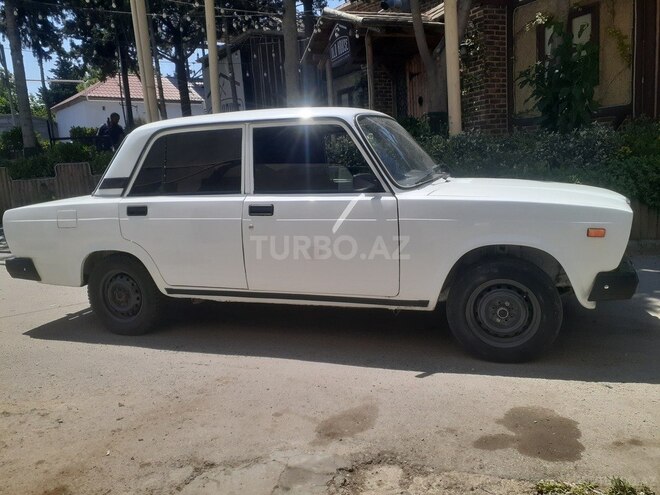 LADA (VAZ) 2107-4