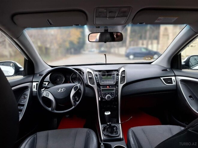 Hyundai i30-10