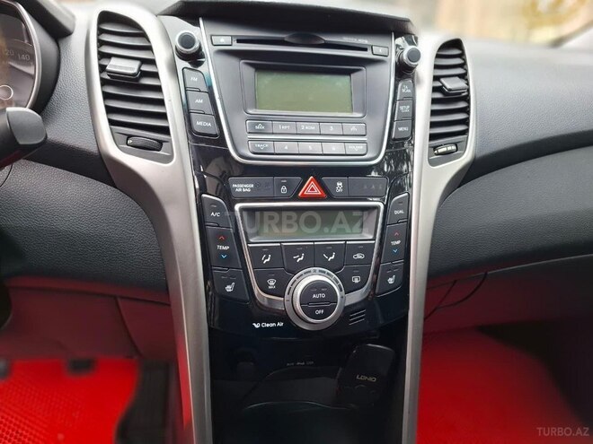 Hyundai i30-13
