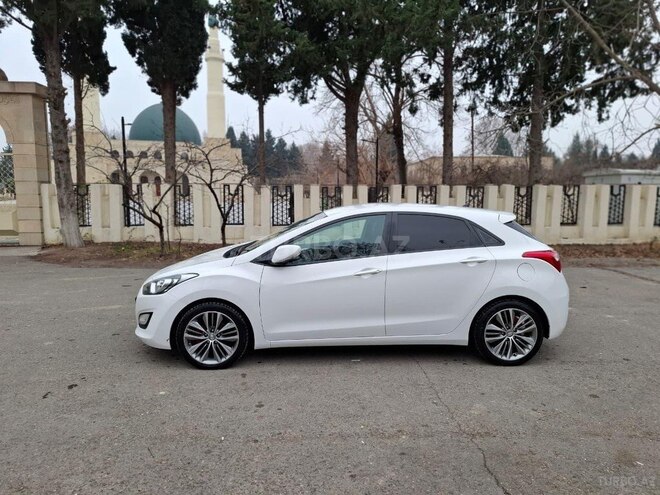 Hyundai i30-6