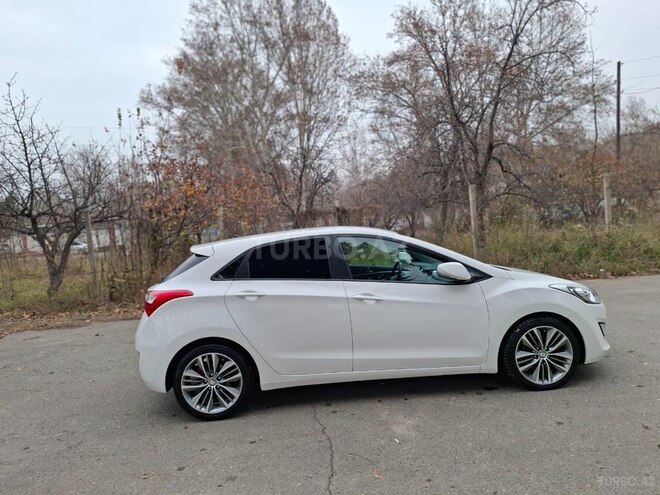 Hyundai i30-4