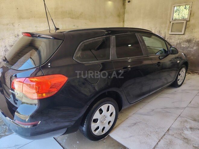 Opel Astra-2