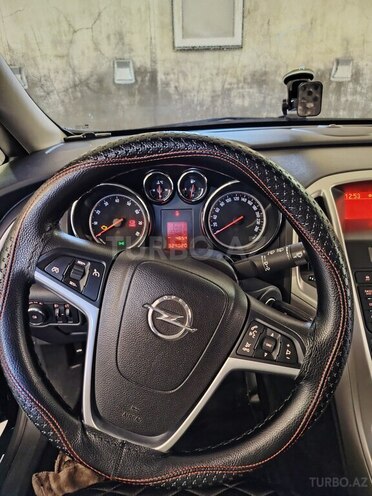 Opel Astra-12