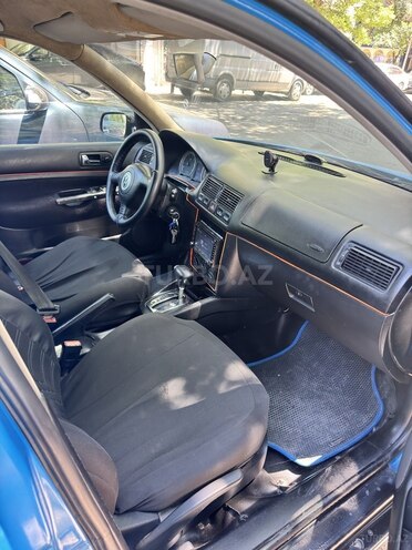 Volkswagen Golf-5