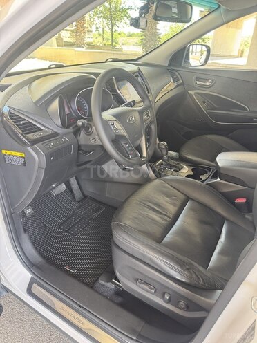 Hyundai Santa Fe-3