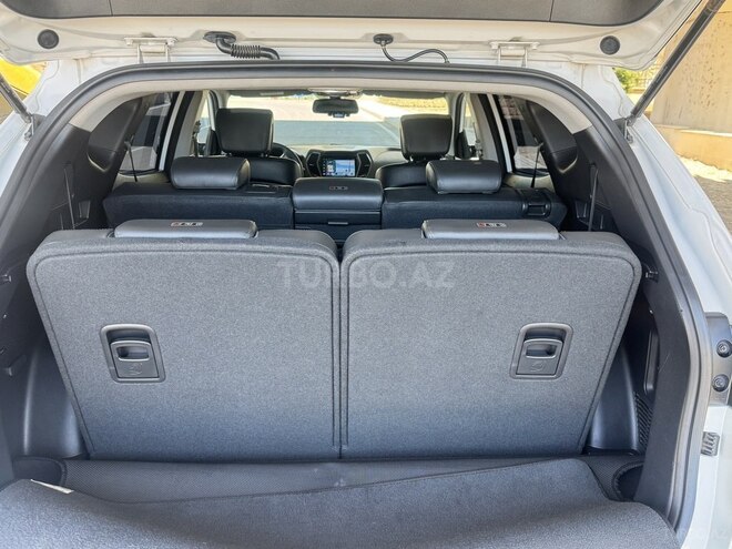Hyundai Santa Fe-8