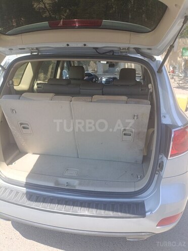 Hyundai Santa Fe-6