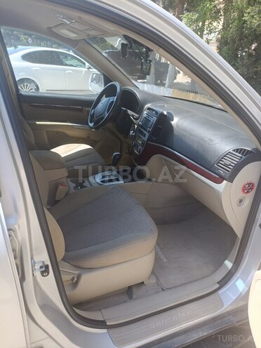 Hyundai Santa Fe-8