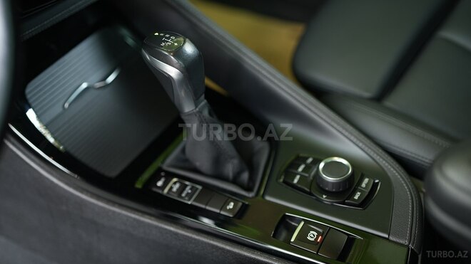 BMW X2-14