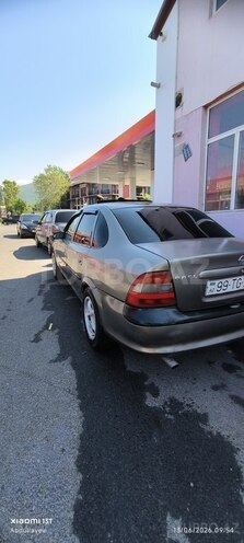 Opel Vectra-6