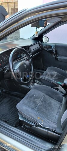 Opel Vectra-9
