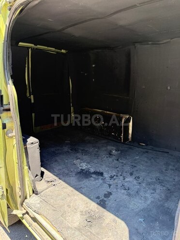 Ford Transit-5