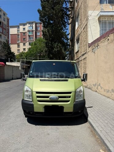Ford Transit-1