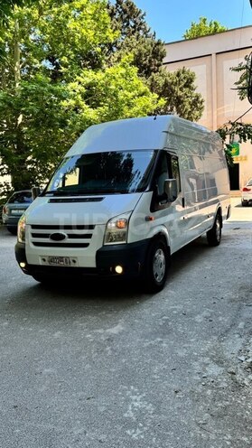 Ford Transit-11