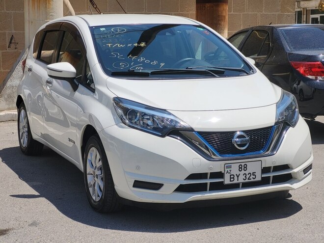 Nissan Note-2