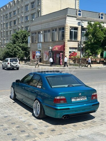 BMW 530-9