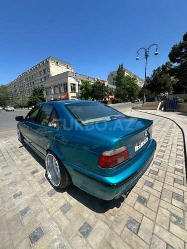 BMW 530-11