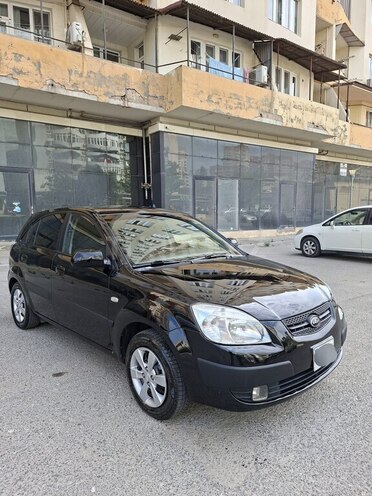 Kia Rio-4