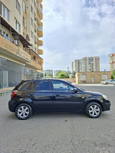 Kia Rio-8