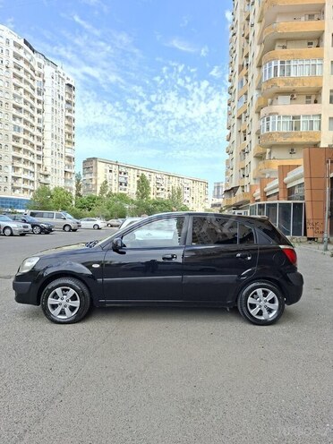 Kia Rio-7