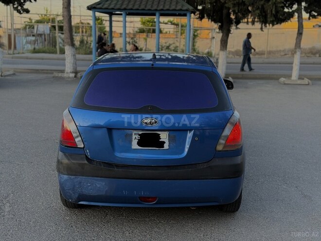 Kia Rio-2