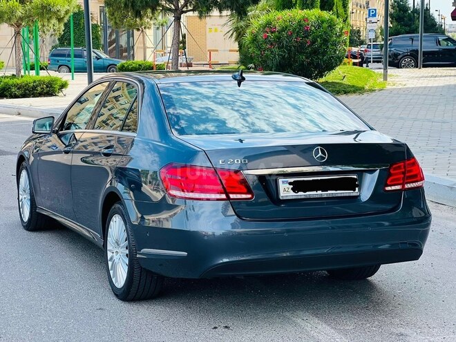Mercedes E 200-6